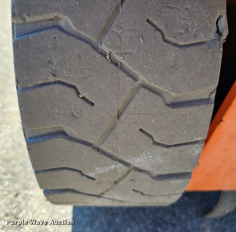 image for item DQ1175 2015 Snorkel S4726E  scissor lift