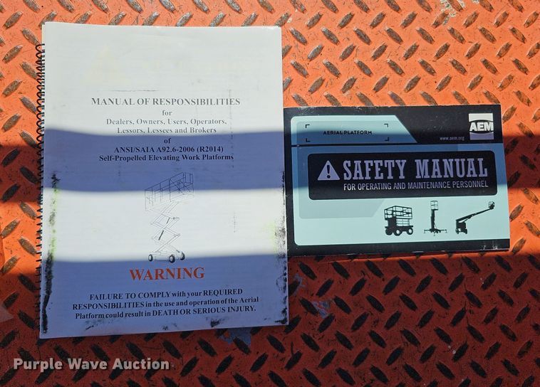 image for item DQ1175 2015 Snorkel S4726E  scissor lift