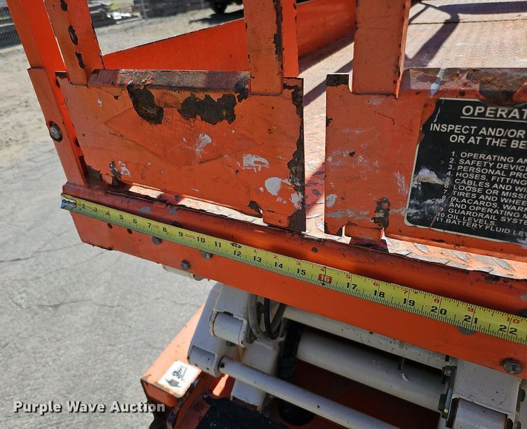 image for item DQ1177 2016 Snorkel S3219E  scissor lift