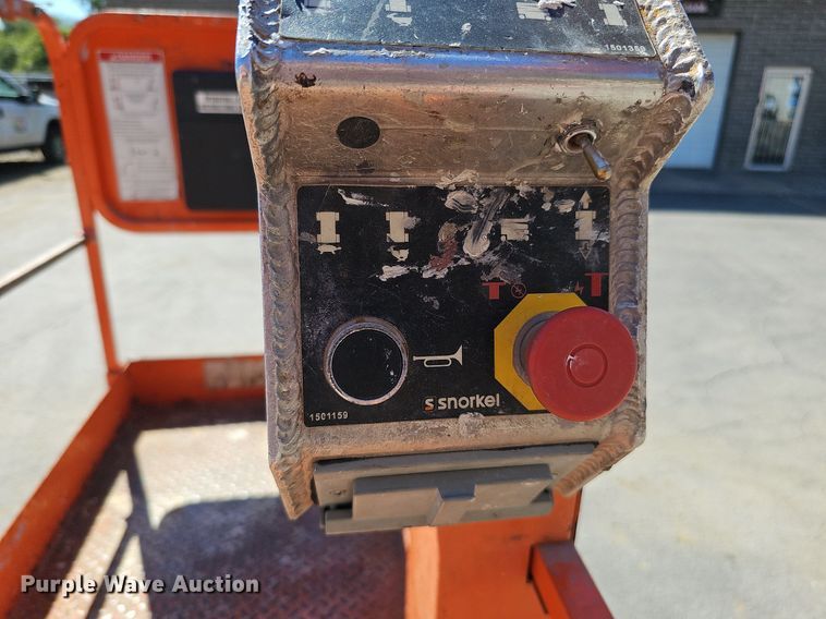 image for item DQ1177 2016 Snorkel S3219E  scissor lift