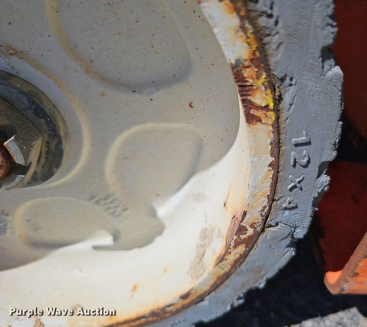 image for item DQ1177 2016 Snorkel S3219E  scissor lift