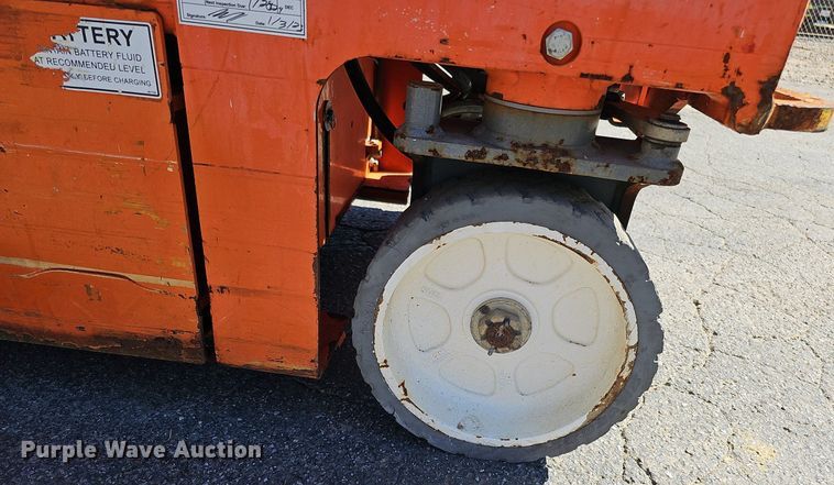 image for item DQ1177 2016 Snorkel S3219E  scissor lift