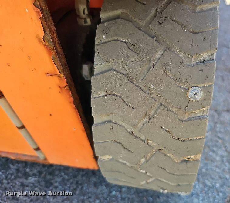 image for item DQ1177 2016 Snorkel S3219E  scissor lift