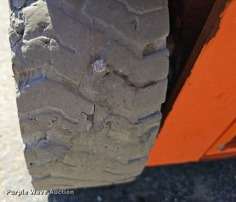 image for item DQ1177 2016 Snorkel S3219E  scissor lift