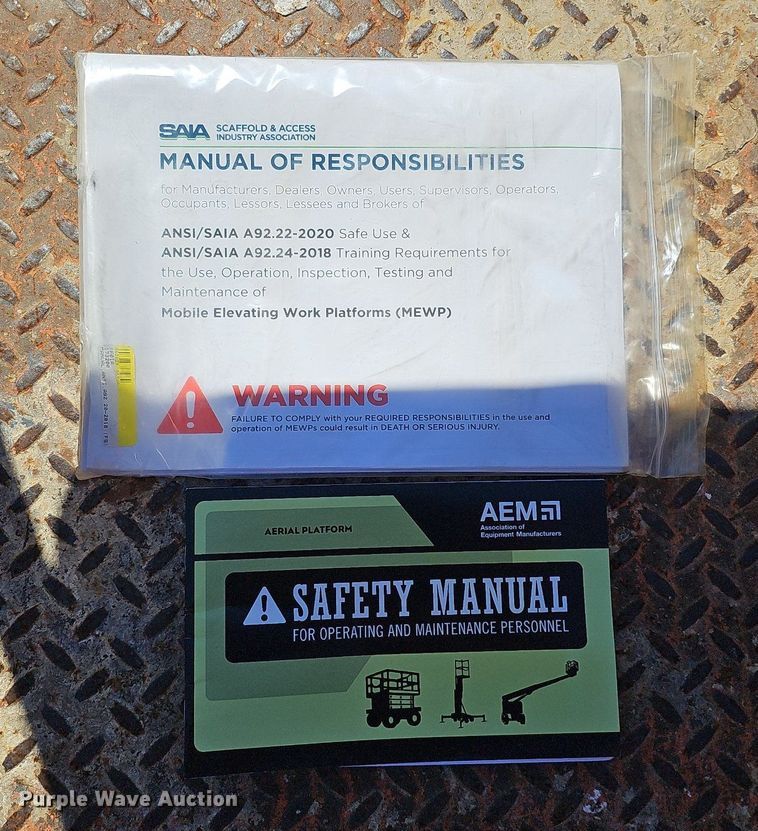 image for item DQ1177 2016 Snorkel S3219E  scissor lift