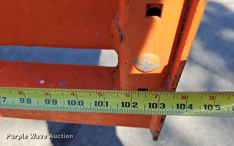 image for item DQ1178 2016 Snorkel S3219E  scissor lift