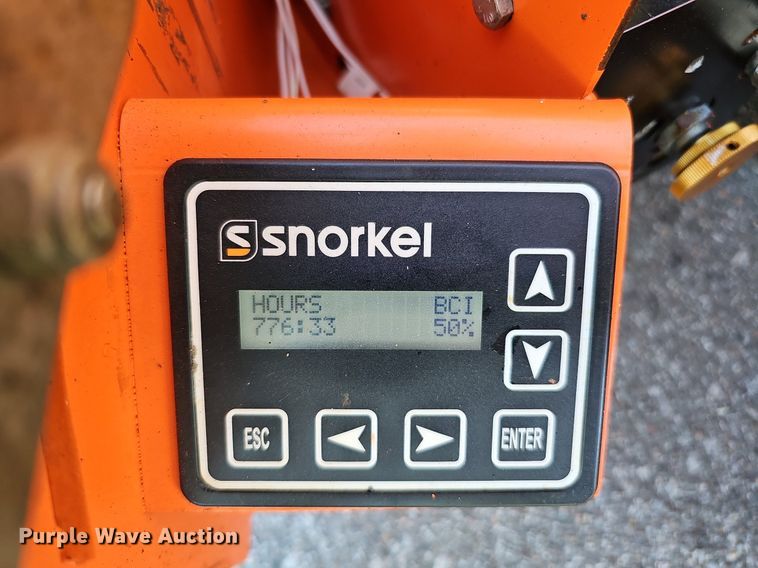 image for item DQ1178 2016 Snorkel S3219E  scissor lift