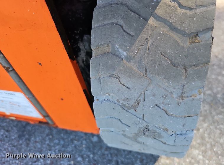 image for item DQ1178 2016 Snorkel S3219E  scissor lift