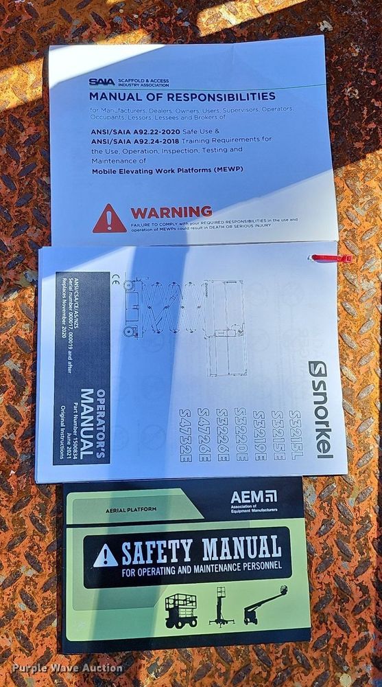 image for item DQ1178 2016 Snorkel S3219E  scissor lift