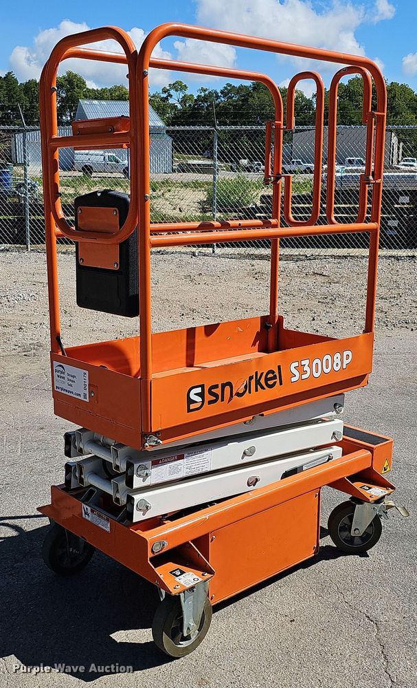 image for item DQ1179 2016 Snorkel S3008P  scissor lift