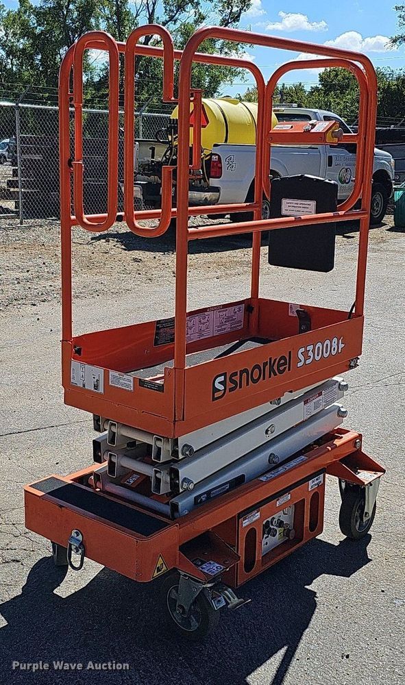 image for item DQ1179 2016 Snorkel S3008P  scissor lift