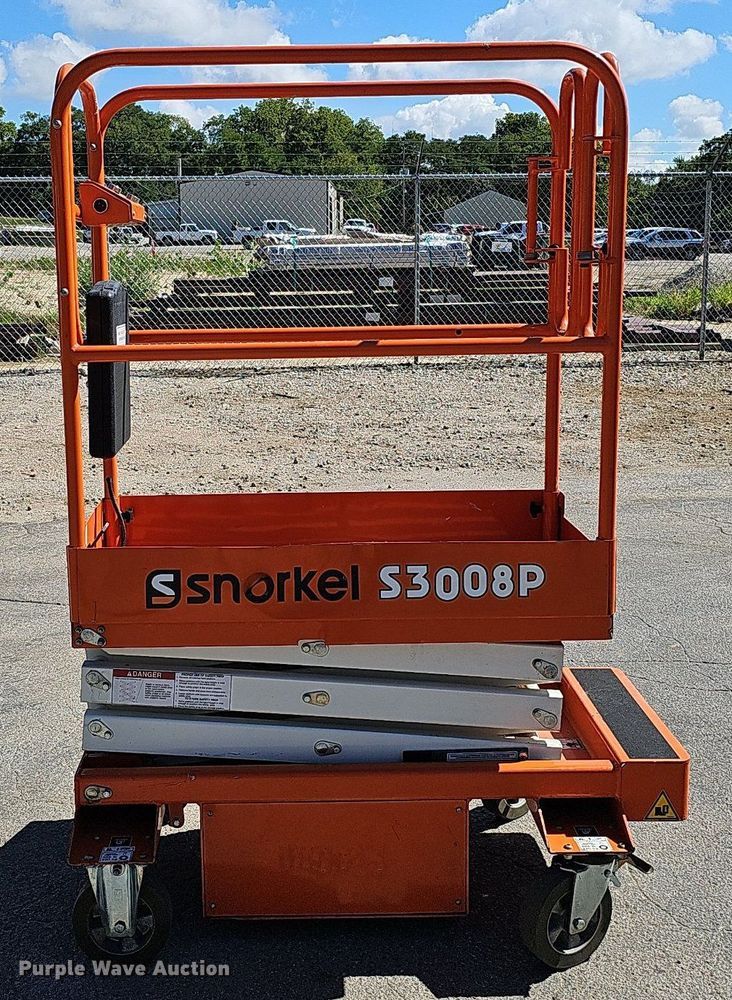 image for item DQ1179 2016 Snorkel S3008P  scissor lift