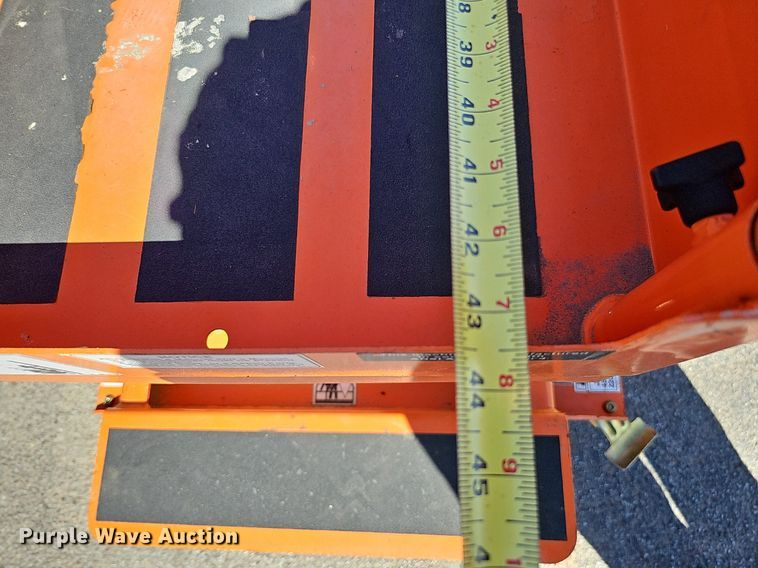 image for item DQ1179 2016 Snorkel S3008P  scissor lift