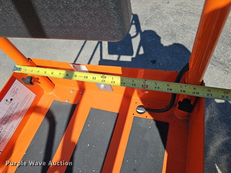 image for item DQ1179 2016 Snorkel S3008P  scissor lift