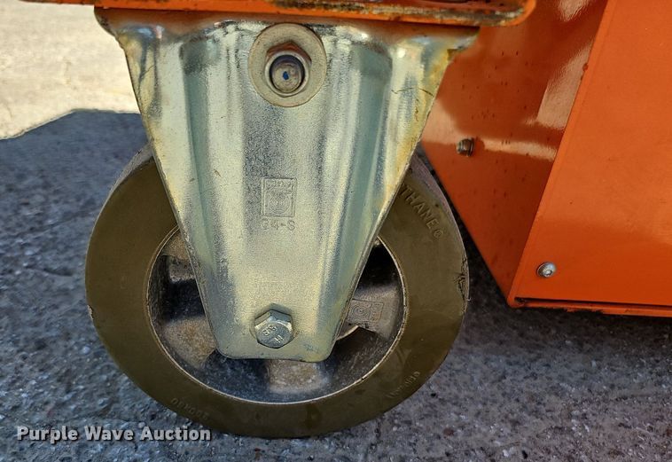 image for item DQ1179 2016 Snorkel S3008P  scissor lift