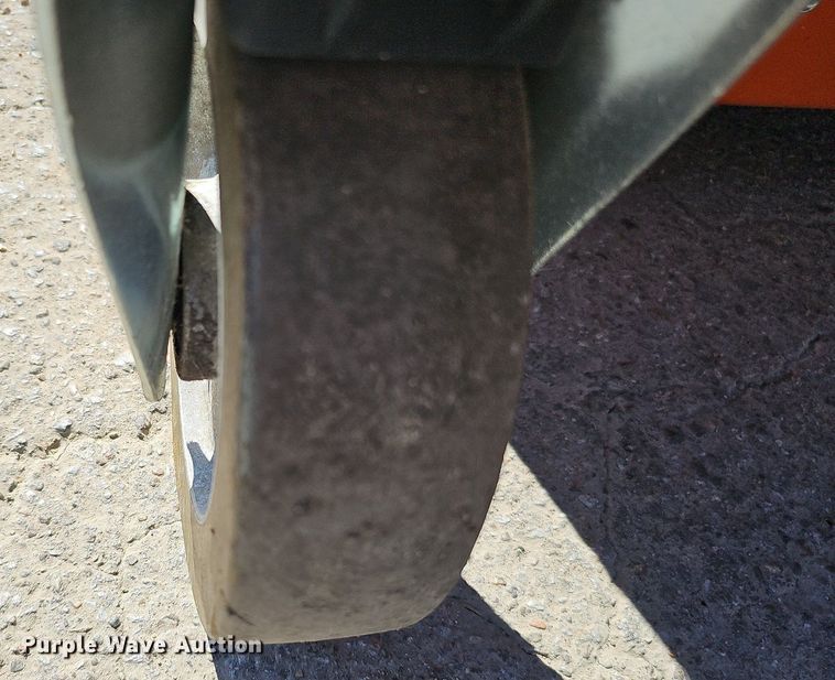 image for item DQ1179 2016 Snorkel S3008P  scissor lift