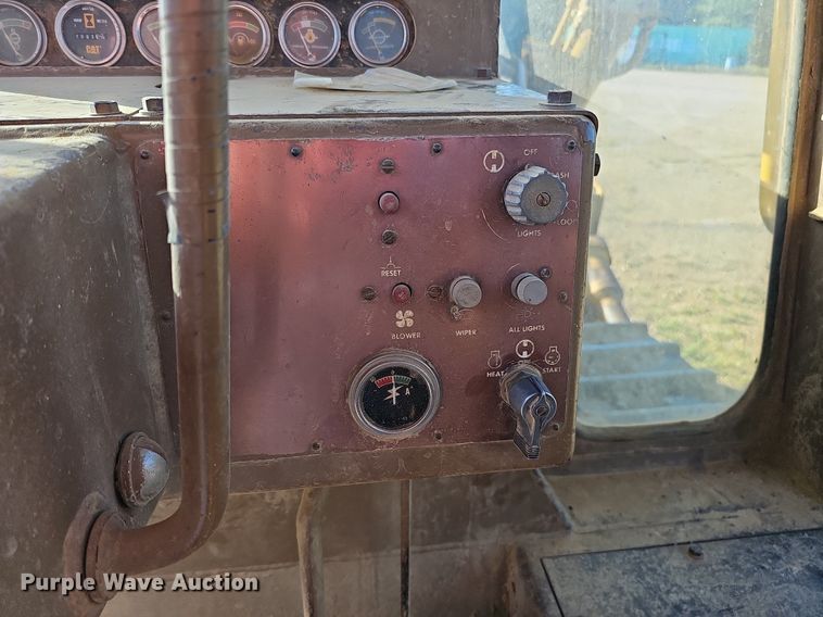 image for item DQ1181 1980 Caterpillar D9H  dozer