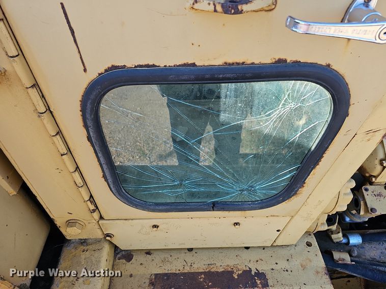 image for item DQ1182 1979 Caterpillar D9H dozer