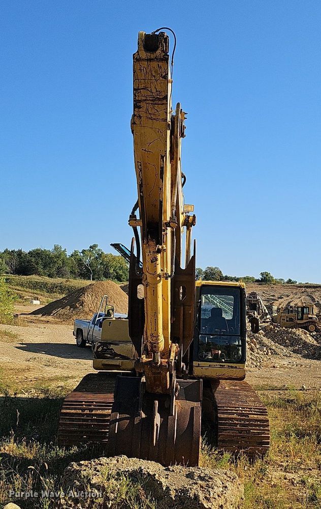 image for item DQ1183 1997 Komatsu PC300LC-6LC  excavator