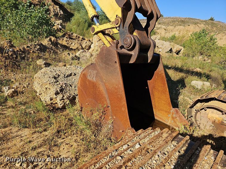 image for item DQ1183 1997 Komatsu PC300LC-6LC  excavator