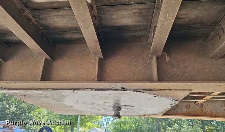 image for item DQ1200 1993 Fontaine FTW-5-8048SL  flatbed trailer