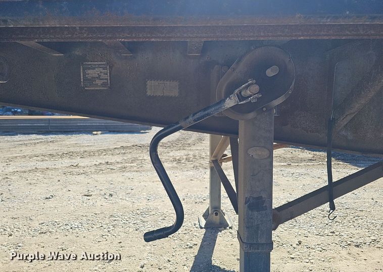 image for item DQ1200 1993 Fontaine FTW-5-8048SL  flatbed trailer