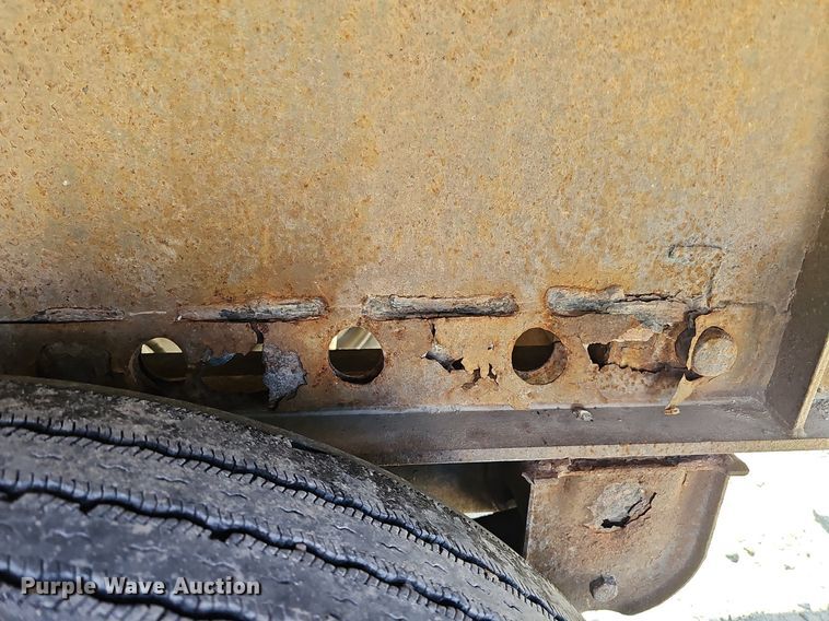 image for item DQ1200 1993 Fontaine FTW-5-8048SL  flatbed trailer