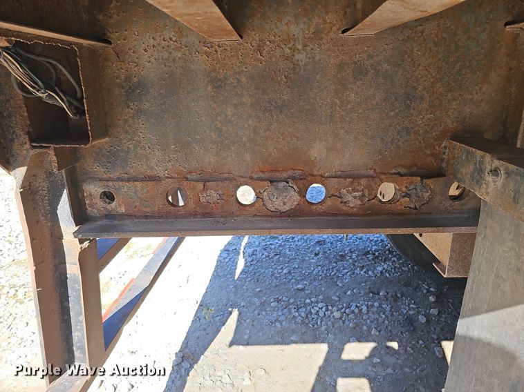 image for item DQ1200 1993 Fontaine FTW-5-8048SL  flatbed trailer