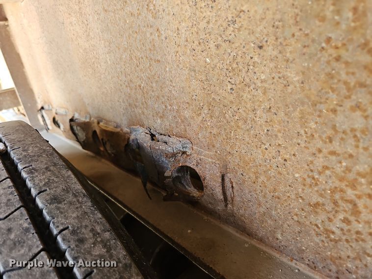 image for item DQ1200 1993 Fontaine FTW-5-8048SL  flatbed trailer