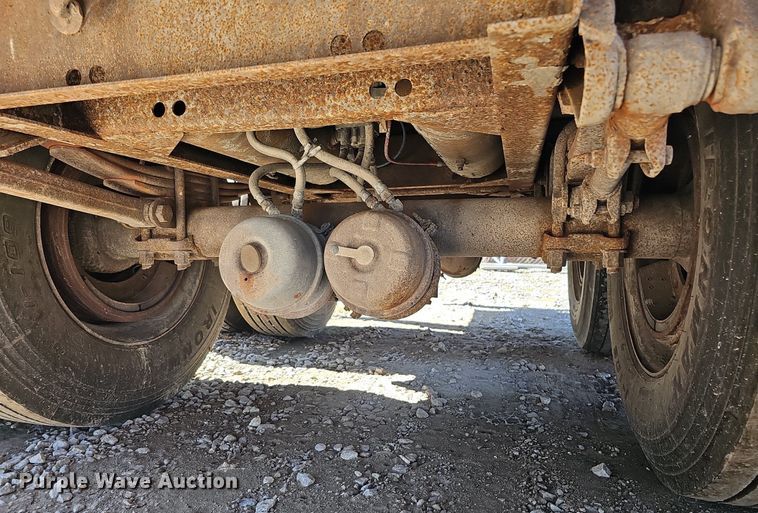 image for item DQ1200 1993 Fontaine FTW-5-8048SL  flatbed trailer