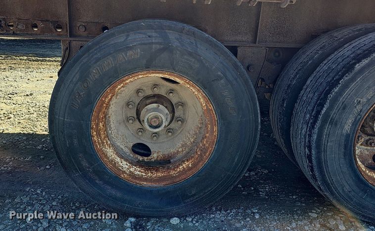 image for item DQ1200 1993 Fontaine FTW-5-8048SL  flatbed trailer