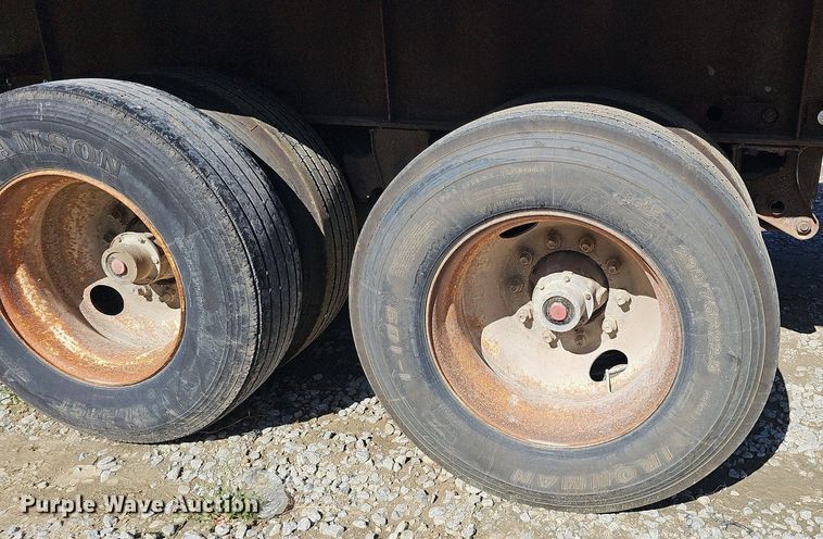 image for item DQ1200 1993 Fontaine FTW-5-8048SL  flatbed trailer