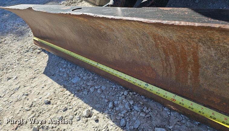 image for item DQ1201 2007 Ditch Witch RT95  trencher