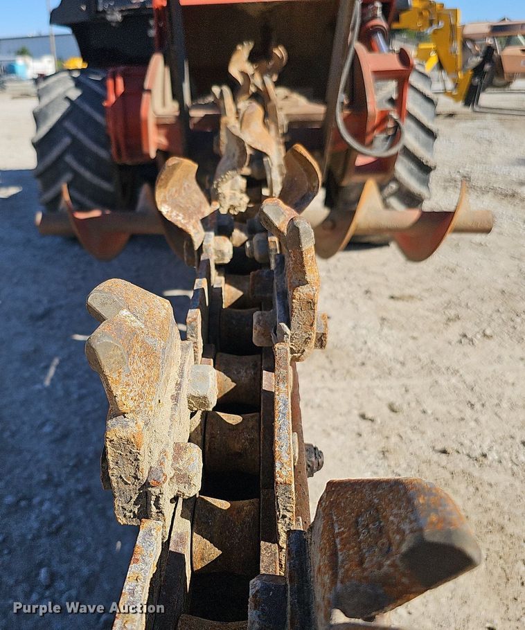 image for item DQ1201 2007 Ditch Witch RT95  trencher
