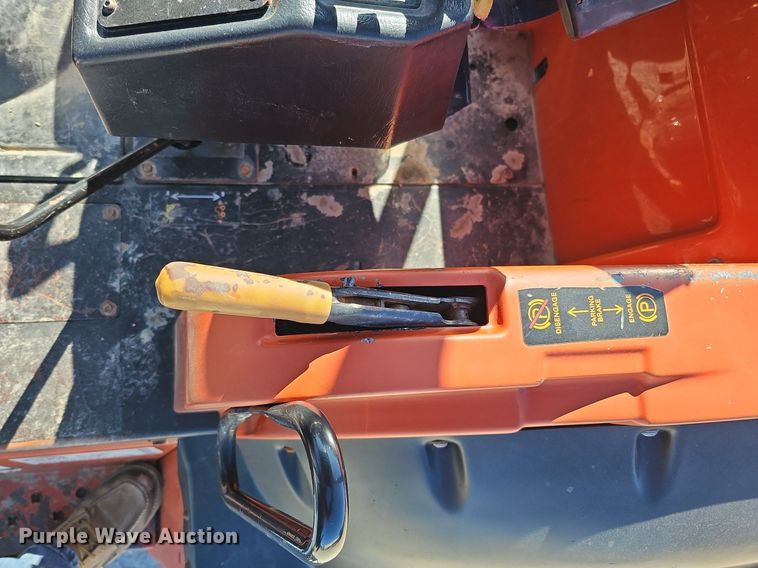 image for item DQ1201 2007 Ditch Witch RT95  trencher