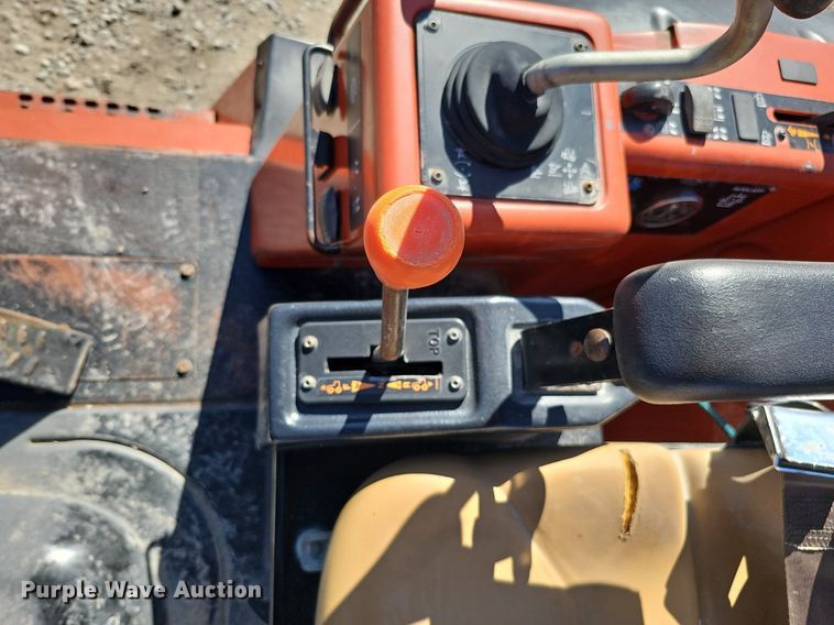 image for item DQ1201 2007 Ditch Witch RT95  trencher