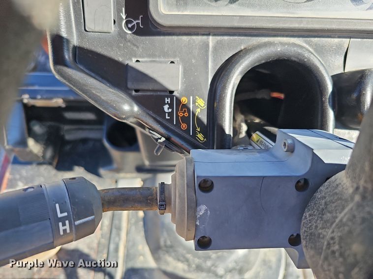 image for item DQ1201 2007 Ditch Witch RT95  trencher