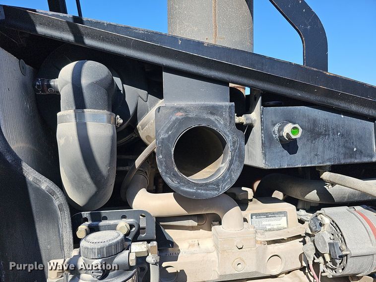 image for item DQ1201 2007 Ditch Witch RT95  trencher