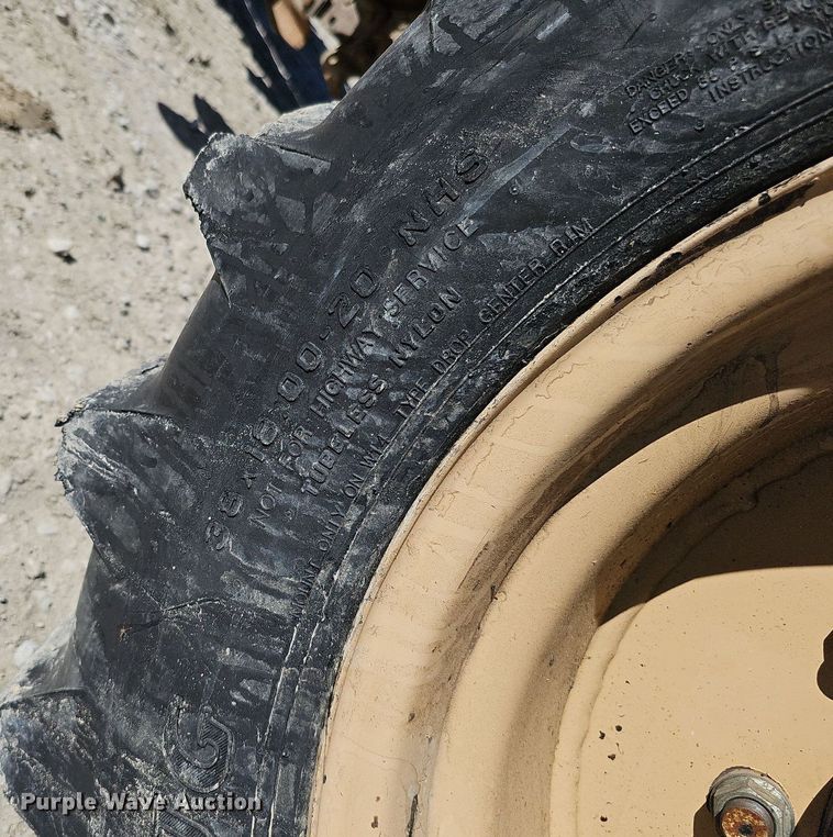 image for item DQ1201 2007 Ditch Witch RT95  trencher