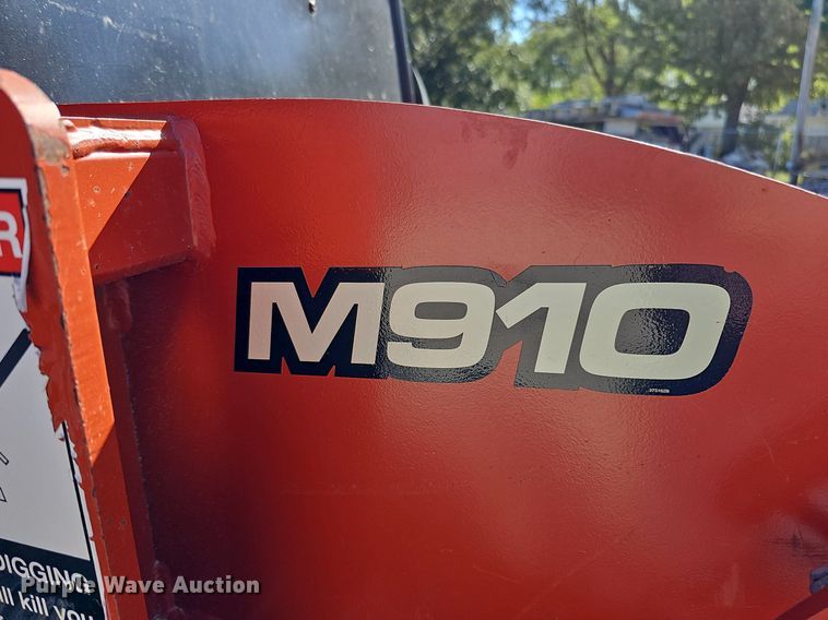 image for item DQ1201 2007 Ditch Witch RT95  trencher