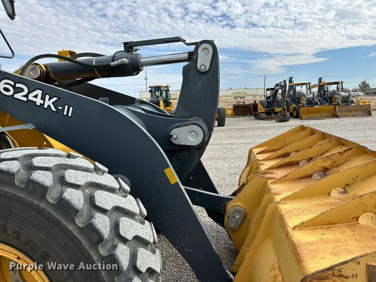 image for item DQ1439 2017 John Deere 624K-II  wheel loader