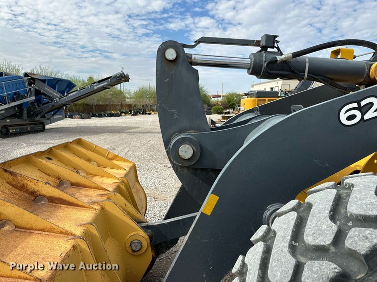 image for item DQ1439 2017 John Deere 624K-II  wheel loader