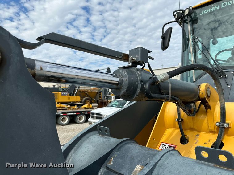 image for item DQ1439 2017 John Deere 624K-II  wheel loader