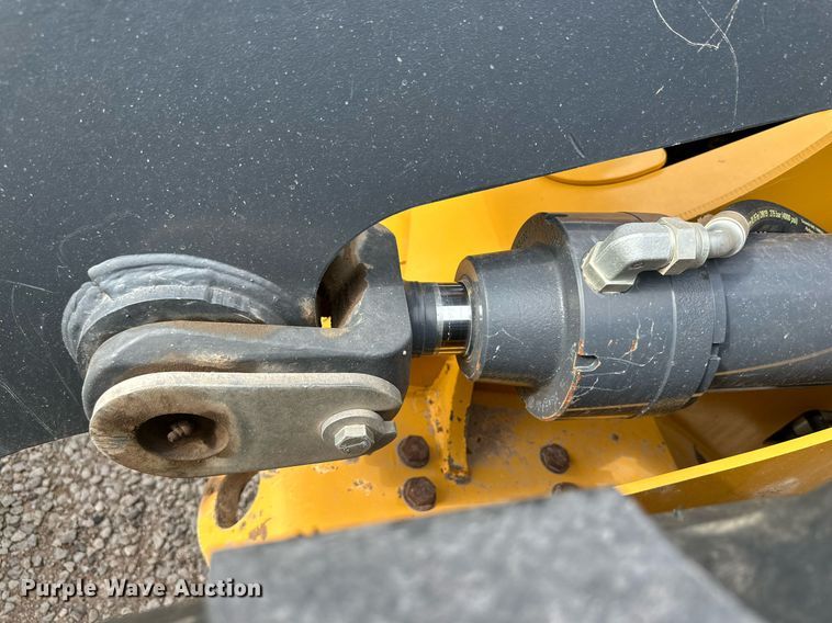 image for item DQ1439 2017 John Deere 624K-II  wheel loader