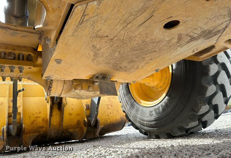 image for item DQ1439 2017 John Deere 624K-II  wheel loader