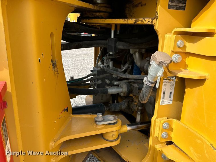 image for item DQ1439 2017 John Deere 624K-II  wheel loader