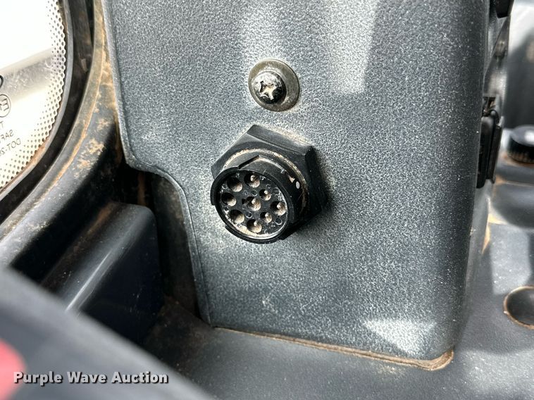 image for item DQ1439 2017 John Deere 624K-II  wheel loader