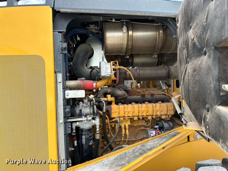 image for item DQ1439 2017 John Deere 624K-II  wheel loader