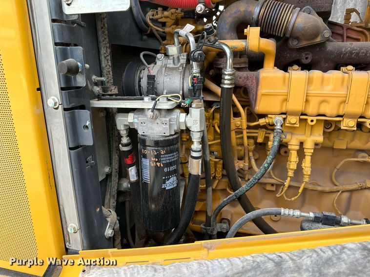 image for item DQ1439 2017 John Deere 624K-II  wheel loader