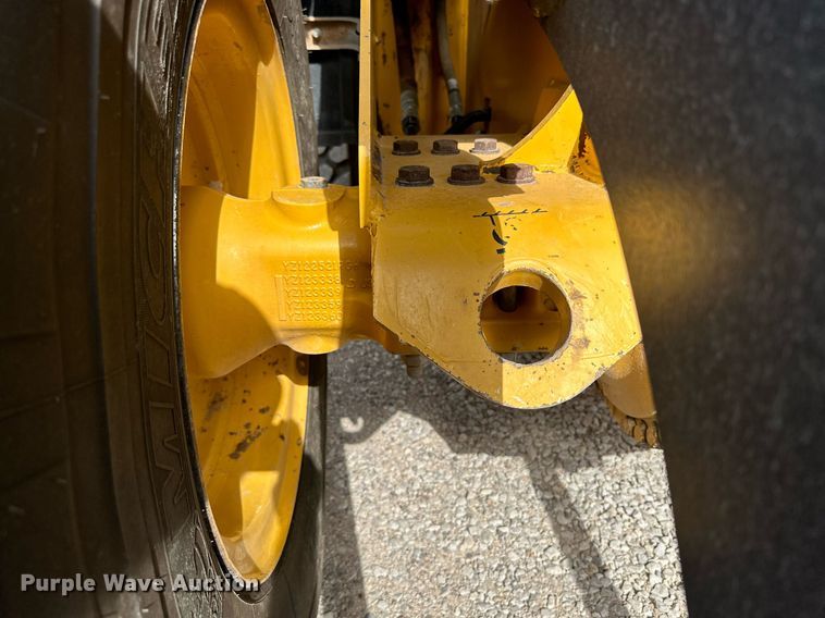 image for item DQ1439 2017 John Deere 624K-II  wheel loader